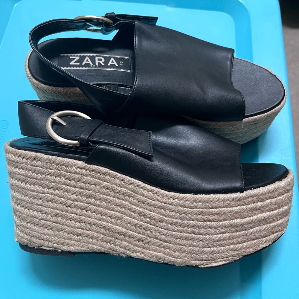 Zara wedges size US 9 (EU 40)